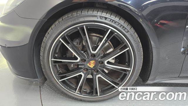 Porsche Panamera 3.0 AWD — пробег 65 221 км — фото 5 из 5