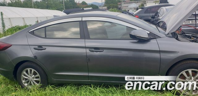 Hyundai AVANTE из Кореи Encar