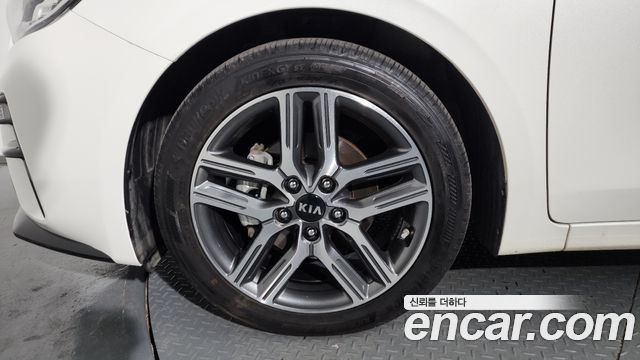 Kia K3 из Кореи Encar
