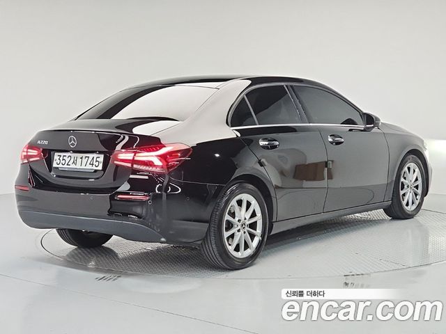 Mercedes-Benz A-Class из Кореи Encar