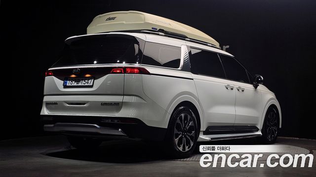 Kia Carnival 7-Seater Signature — пробег 64 104 км — фото 2 из 5