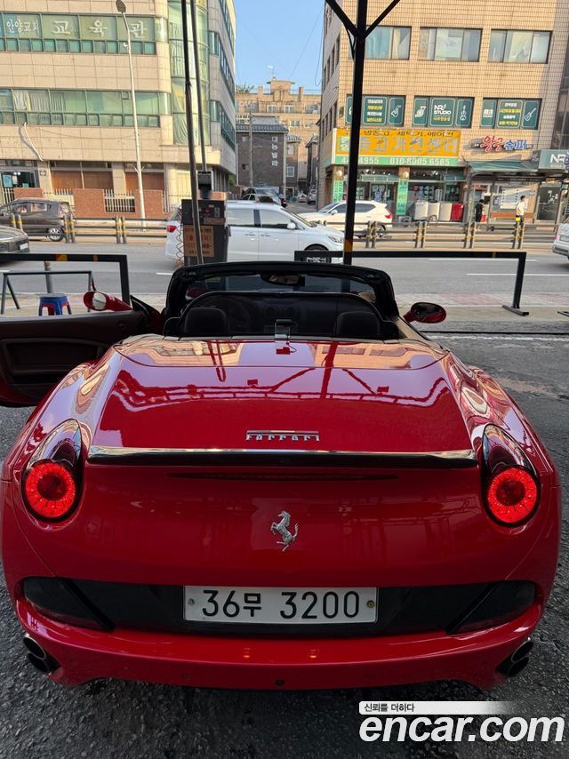 Ferrari California из Кореи Encar