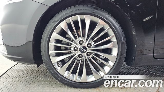 Kia K7 из Кореи Encar