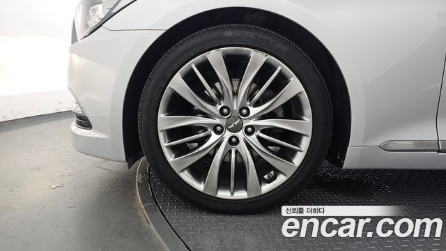 Hyundai Genesis из Кореи Encar