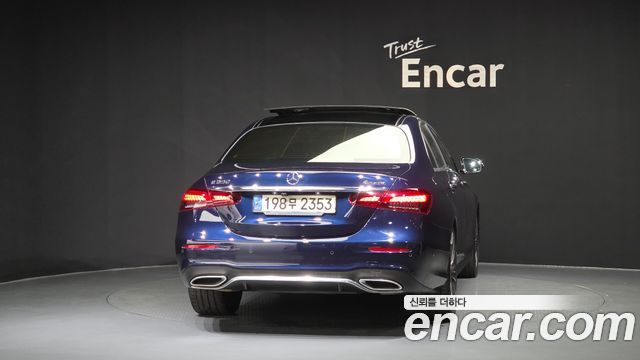 Mercedes-Benz E-Class из Кореи Encar