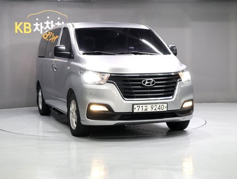 Hyundai Starex Wagon 12-Seater Smart — пробег 137 777 км — фото 3 из 5