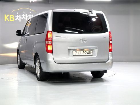 Hyundai Starex Wagon 12-Seater Smart — пробег 137 777 км — фото 4 из 5