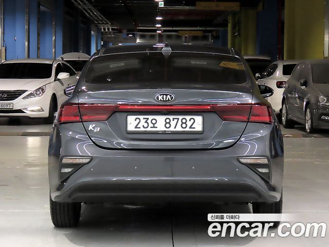 Kia K3 из Кореи Encar