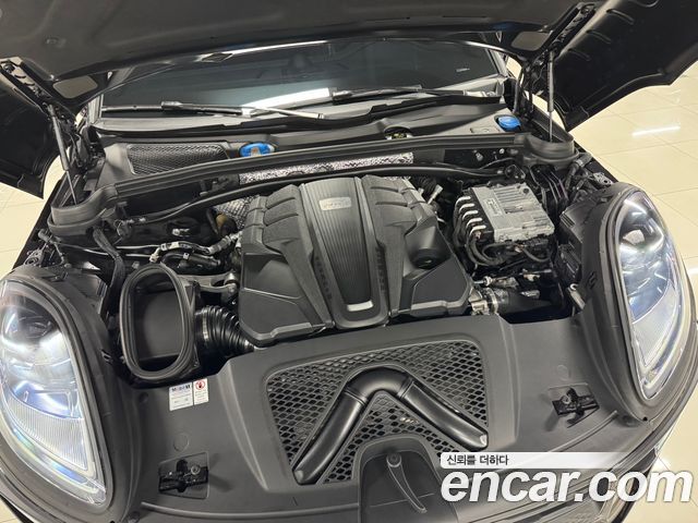 Porsche Macan 2.9 S — пробег 9 000 км — фото 5 из 5