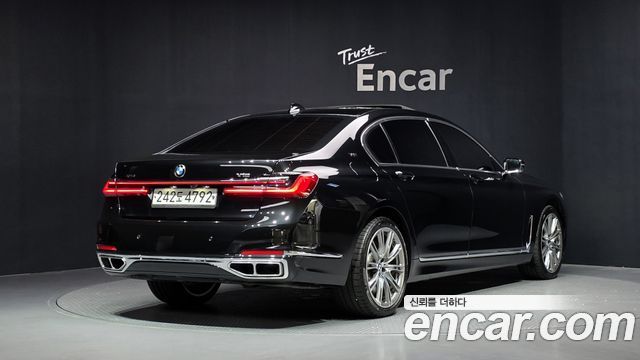 BMW 7-Series M760Li xDrive V12 Excellence — пробег 69 459 км — фото 2 из 5