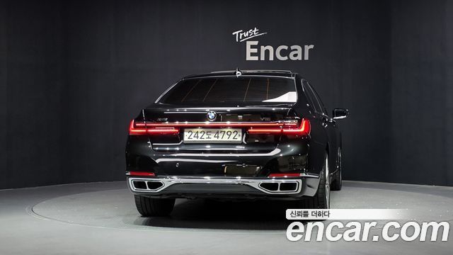 BMW 7-Series M760Li xDrive V12 Excellence — пробег 69 459 км — фото 4 из 5