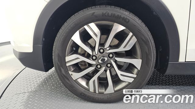 Ssangyong TIBOLI из Кореи Encar