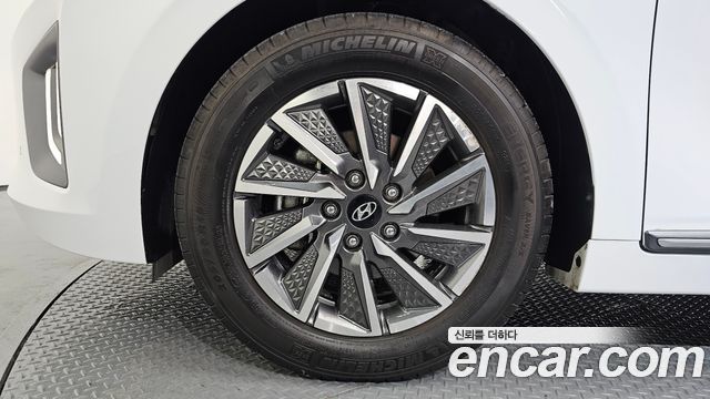 Hyundai Ioniq из Кореи Encar