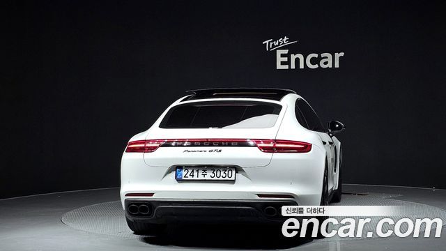 Porsche Panamera 3.0 AWD — пробег 105 736 км — фото 4 из 5