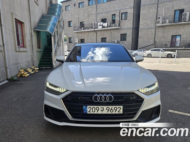 Audi A7 50 TDI Quattrp Premium — пробег 67 000 км — фото 1 из 5