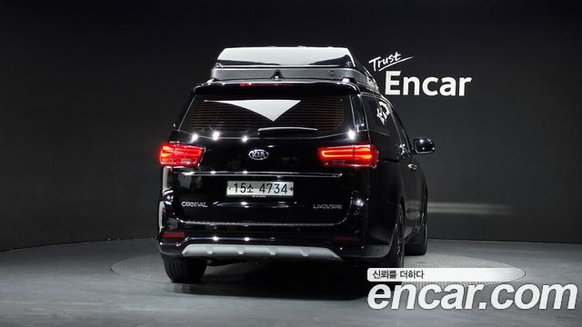 Kia Carnival Gasoline 7-Seater Limousine President — пробег 102 814 км — фото 4 из 5