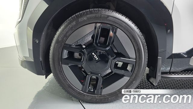 Kia EV9 из Кореи Encar
