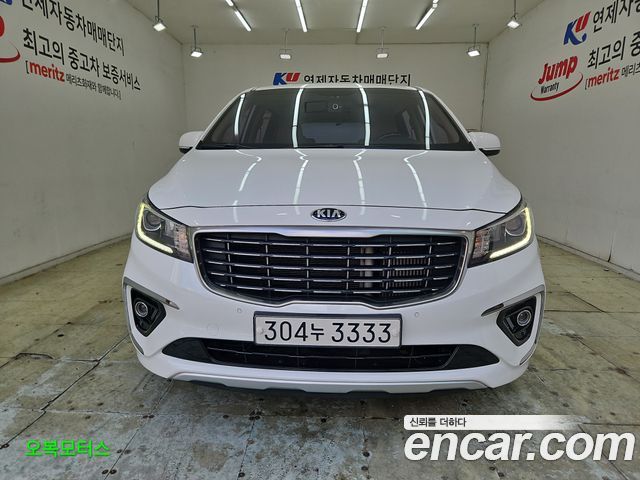 Kia Carnival 9-Seater Prstige — пробег 61 900 км — фото 3 из 5
