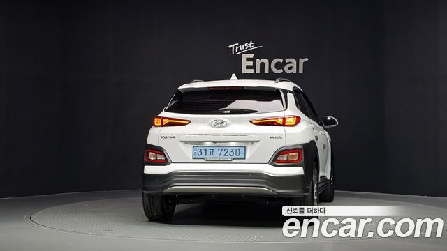 Hyundai Kona Premium — пробег 152 720 км — фото 4 из 5