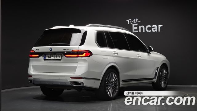 BMW X7 xDrive 40d Design Pure Excellence 6-Seater — пробег 40 270 км — фото 2 из 5