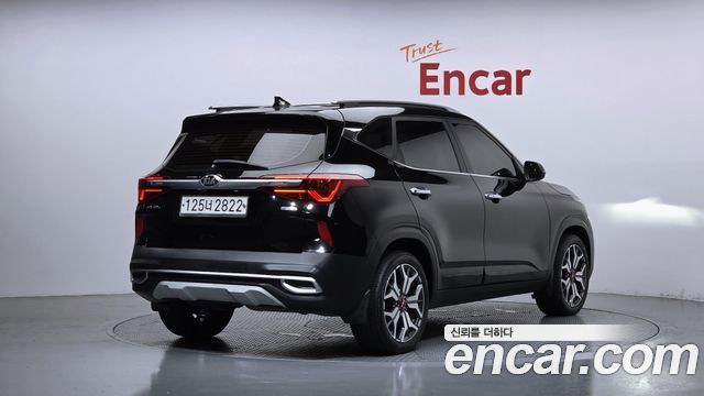 Kia Seltos из Кореи Encar