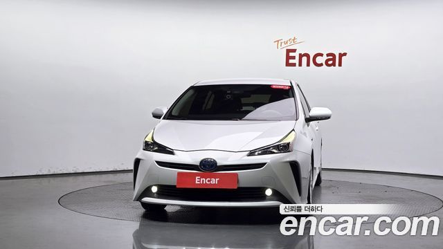 Toyota Prius 1.8 — пробег 93 537 км — фото 3 из 5