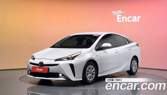 Toyota Prius 1.8 — пробег 93 537 км — фото 1 из 5
