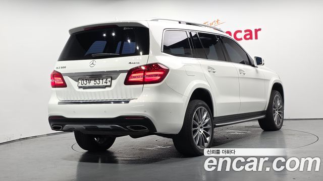 Mercedes-Benz GLS-Class GLS500 4MATIC — пробег 146 297 км — фото 2 из 5