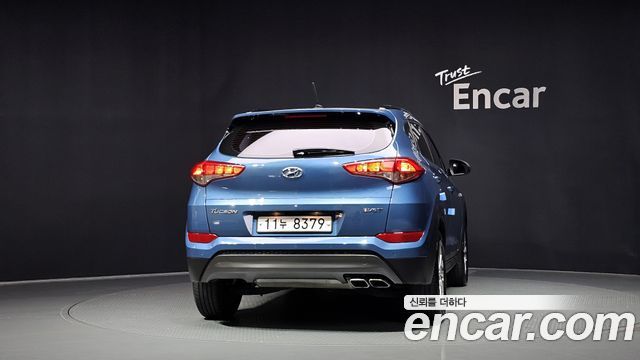 Hyundai Tucson Diesel 2.0 2WD Style — пробег 77 685 км — фото 4 из 5