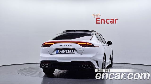 Kia Stinger из Кореи Encar