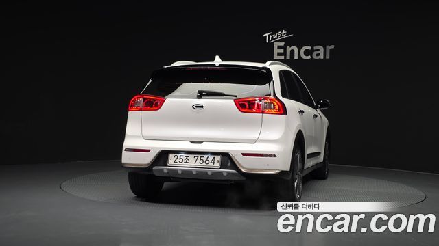Kia Niro из Кореи Encar