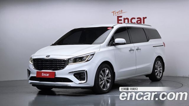 Kia Carnival 9-Seater Prstige — пробег 107 464 км — фото 1 из 5