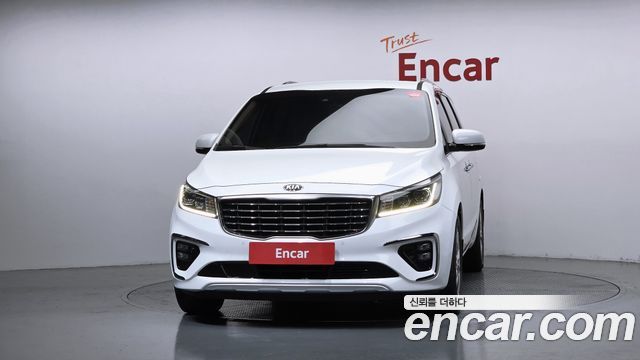 Kia Carnival 9-Seater Prstige — пробег 107 464 км — фото 3 из 5