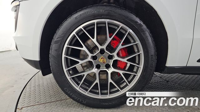 Porsche Macan из Кореи Encar