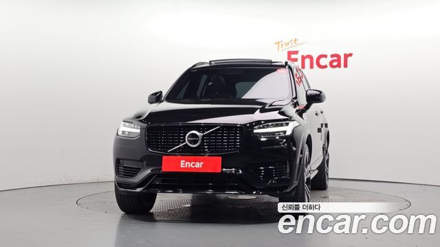 Volvo XC90 T8 R-Design Hybrid — пробег 83 516 км — фото 3 из 5