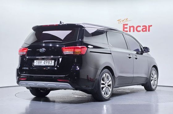 Kia Carnival 9-seater Prestige — пробег 143 992 км — фото 2 из 5