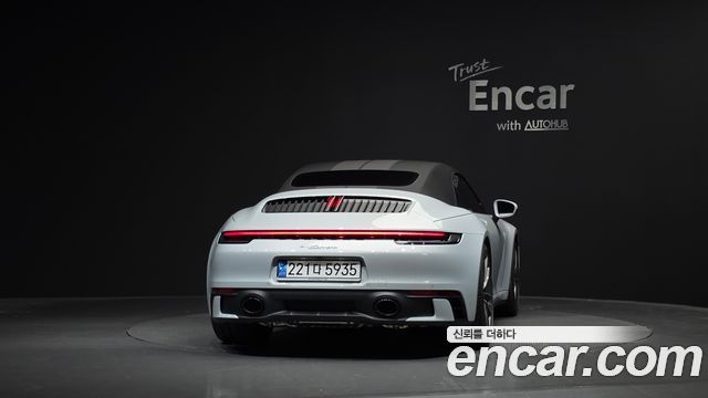 Porsche 911 Carrera Cabriolet — пробег 892 км — фото 4 из 5