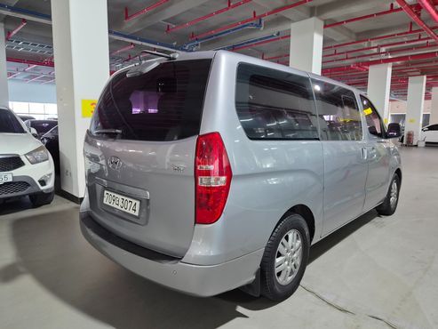 Hyundai Starex 12-Seater Wagon Smart — пробег 193 644 км — фото 2 из 5