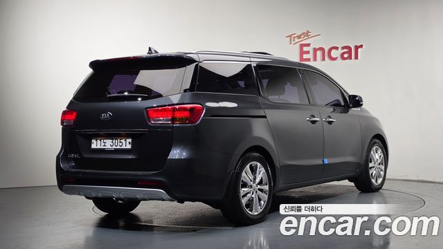 Kia Carnival из Кореи Encar