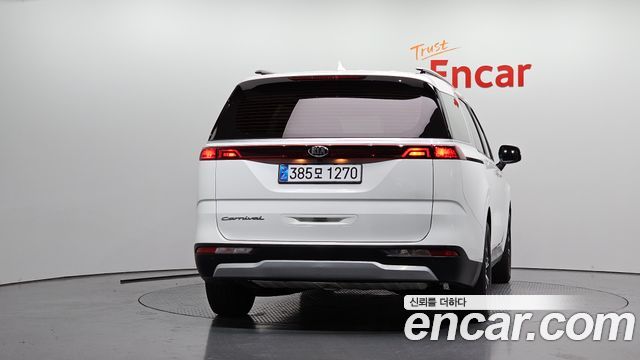 Kia Carnival из Кореи Encar