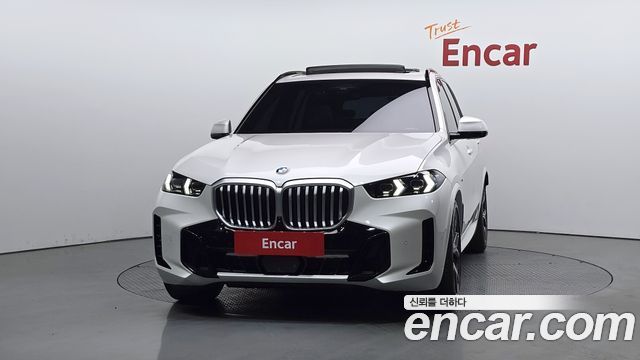 BMW X5 xDrive 40i M Sport — пробег 5 021 км — фото 3 из 5
