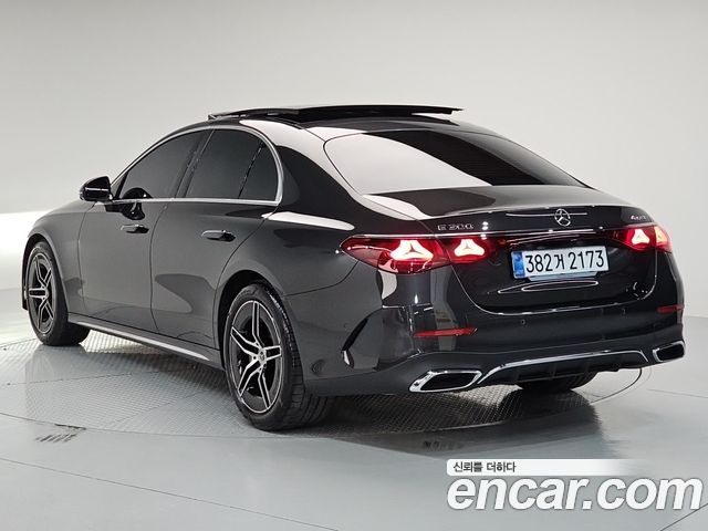 Mercedes-Benz E-Class из Кореи Encar