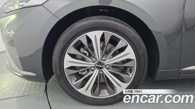 Kia K8 из Кореи Encar