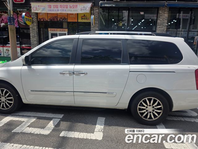 Kia Carnival New Carnival Limousine President — пробег 121 250 км — фото 3 из 5