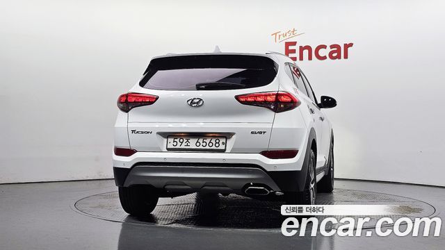 Hyundai Tucson Diesel 1.7 2WD Modern Fever — пробег 60 155 км — фото 4 из 5