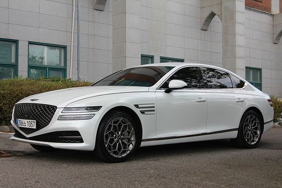 Genesis G80 Gasoline 3.5 Turbo AWD — пробег 77 000 км — фото 1 из 5