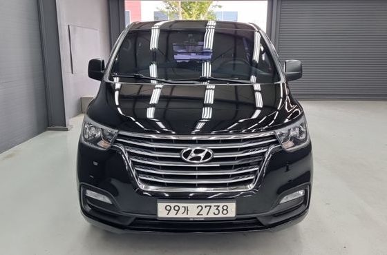 Hyundai Starex Van 5-Seater Smart — пробег 57 000 км — фото 3 из 5