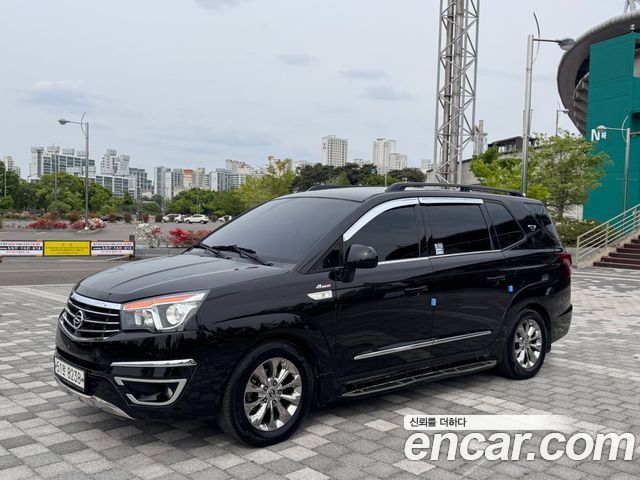 Ssangyong KORANDO 4WD TX 9-seater — пробег 112 249 км — фото 1 из 5
