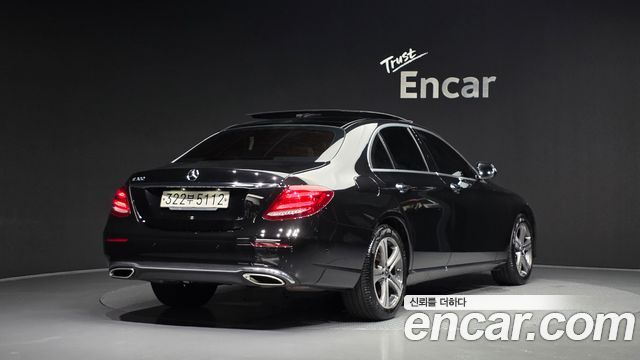 Mercedes-Benz E-Class из Кореи Encar