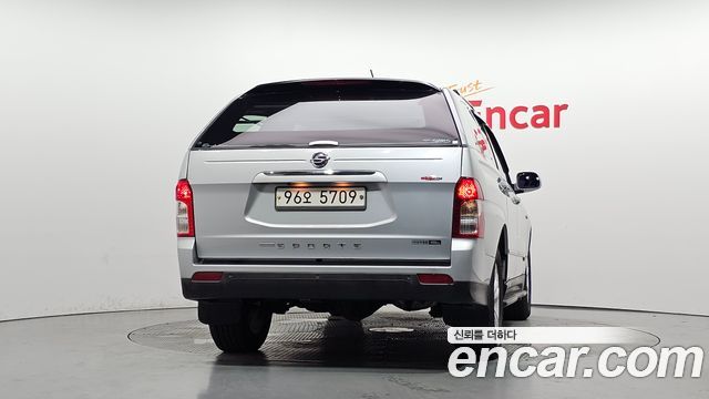Ssangyong KORANDO 2.2 CX7 4WD Club — пробег 186 062 км — фото 4 из 5
